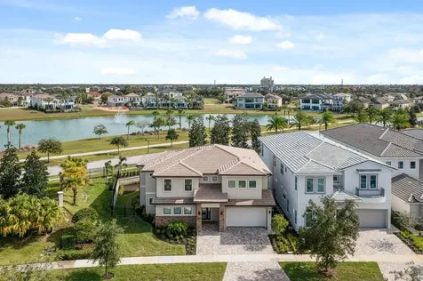 955 Jack Nicklaus Court Kissimmee FL 34747