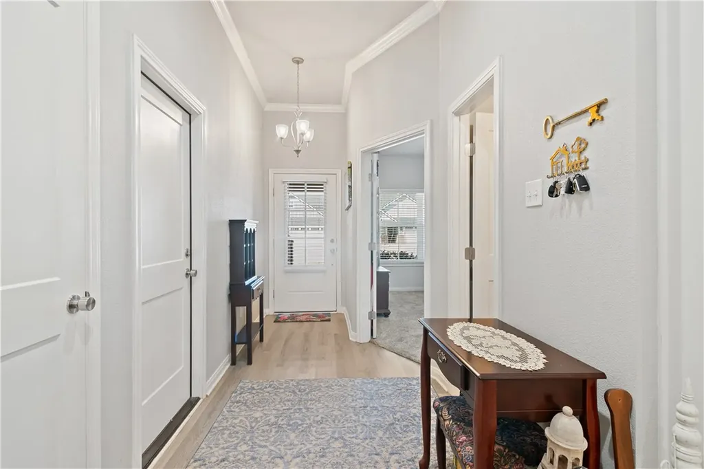 422 Travis Drive Mcgregor TX 76657