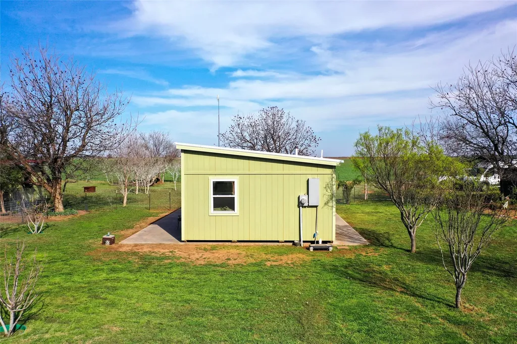 1209 Taylor Avenue Rule TX 79547