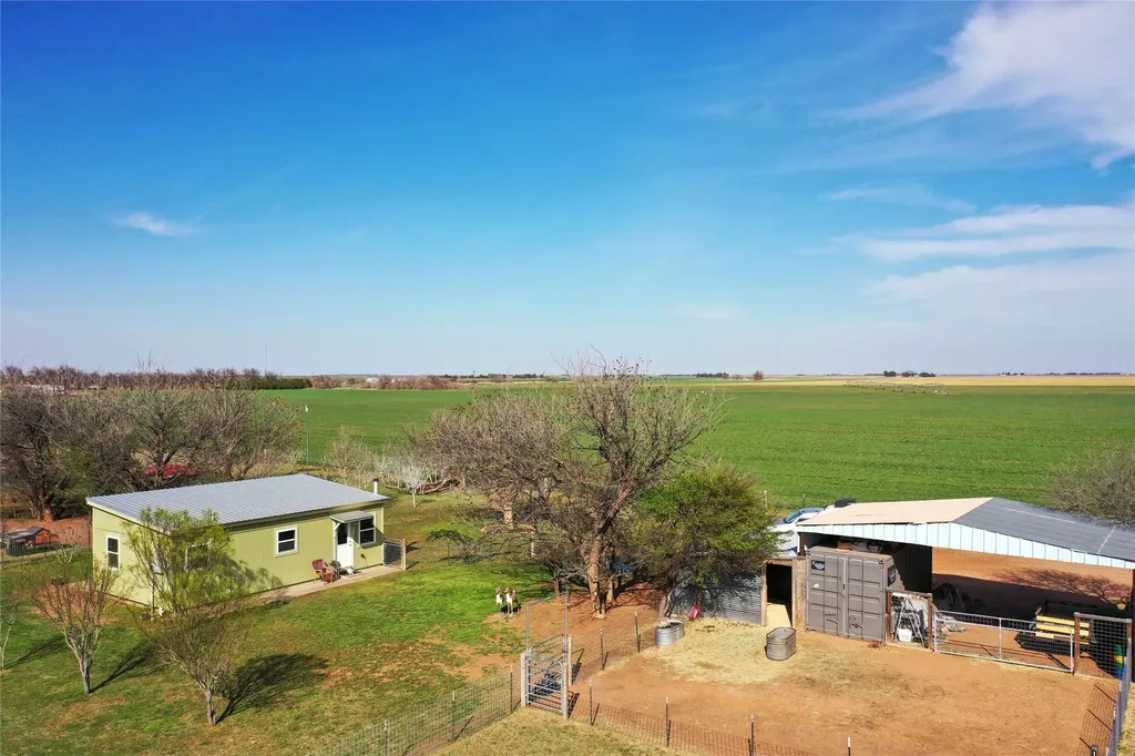 1209 Taylor Avenue Rule TX 79547