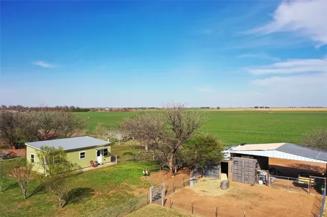1209 Taylor Avenue Rule TX 79547