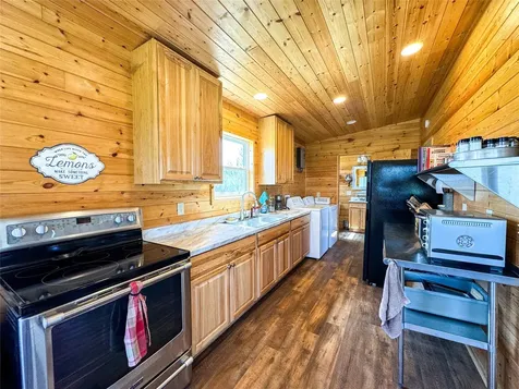 1209 Taylor Avenue Rule TX 79547