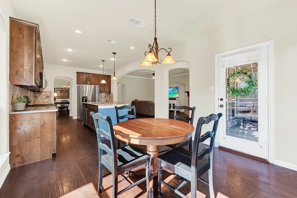 10624 Leesa Drive Mckinney TX 75072
