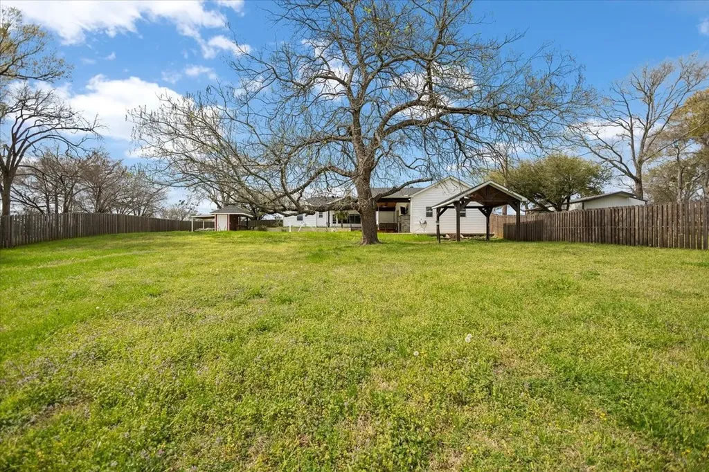 1609 Old Nacogdoches Road Henderson TX 75654