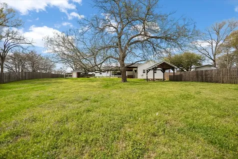 1609 Old Nacogdoches Road Henderson TX 75654