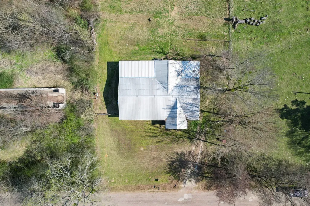 101 Taylor Street Como TX 75431