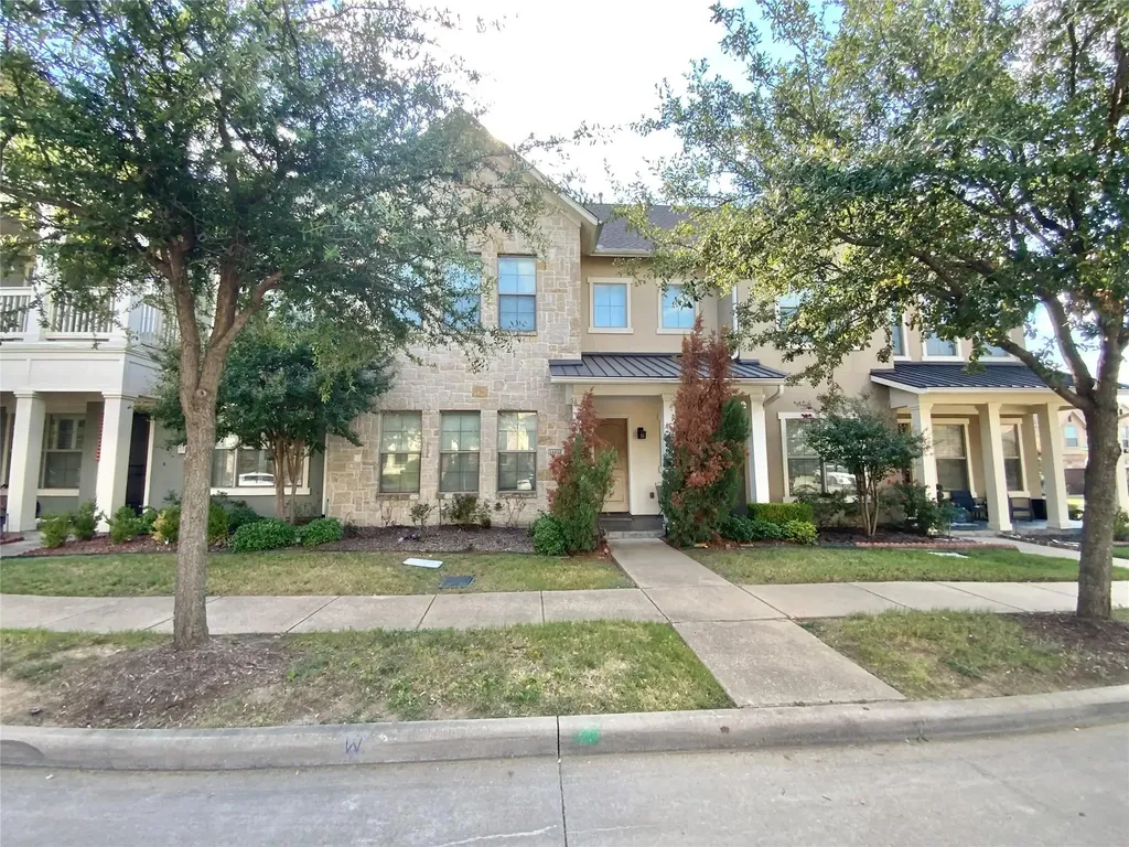 10555 Steinbeck Lane Irving TX 75063