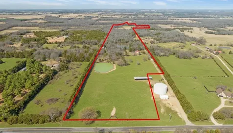 1602 Farm Road 1510 Brookston TX 75421