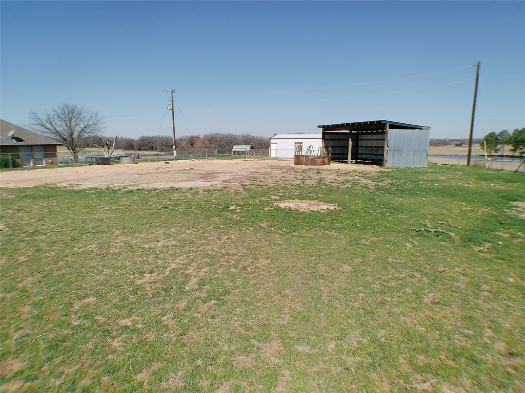 200 County Road 3170 Decatur TX 76234
