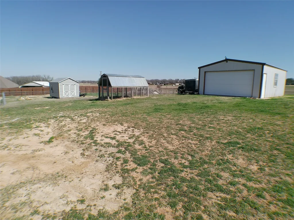 200 County Road 3170 Decatur TX 76234