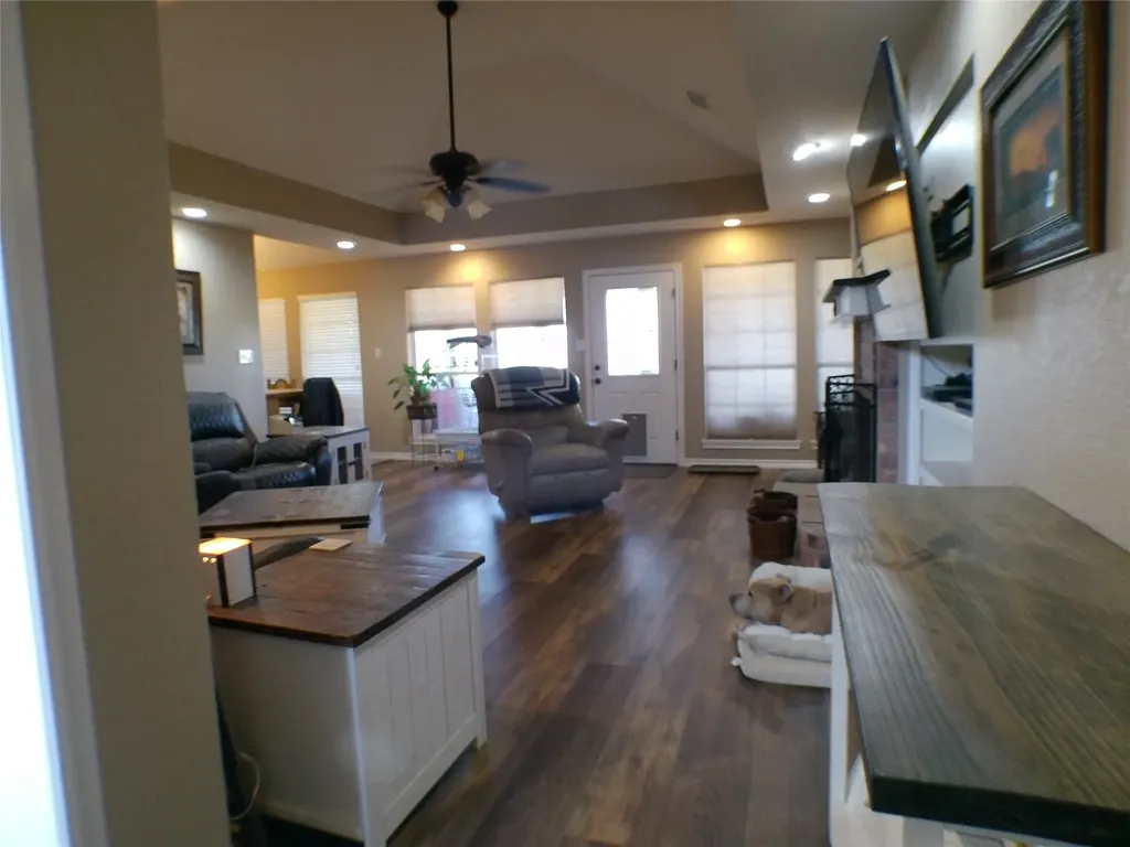 200 County Road 3170 Decatur TX 76234