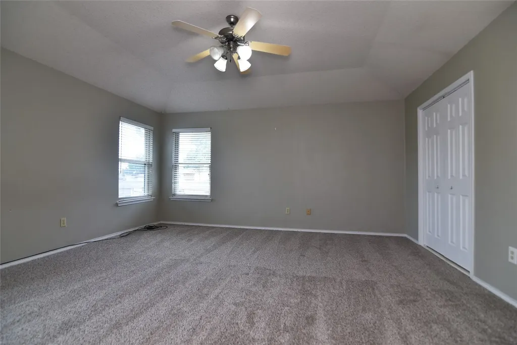 100 Morrow Drive Bedford TX 76021