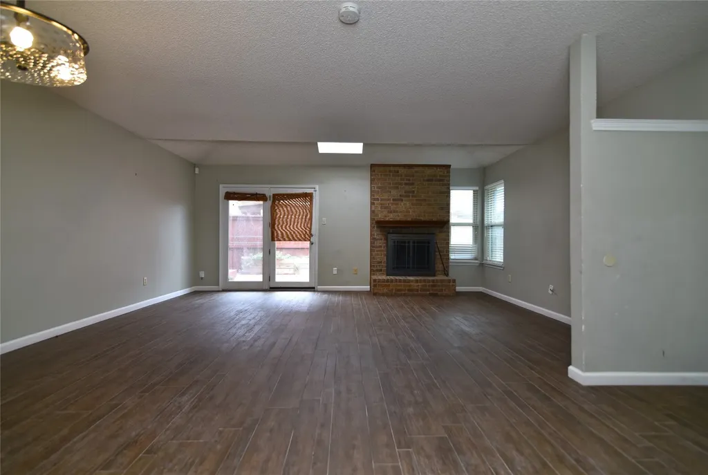 100 Morrow Drive Bedford TX 76021