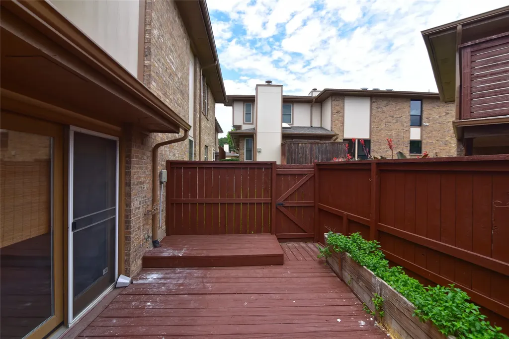 100 Morrow Drive Bedford TX 76021