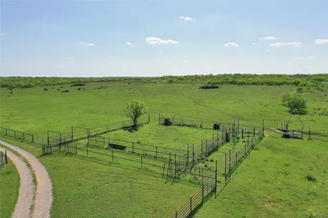 8617 Farm To Market 175 Jacksboro TX 76458