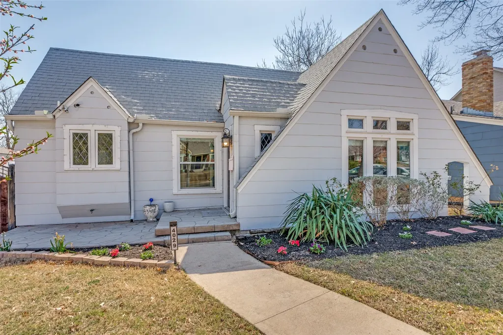 4029 Pershing Avenue Fort Worth TX 76107