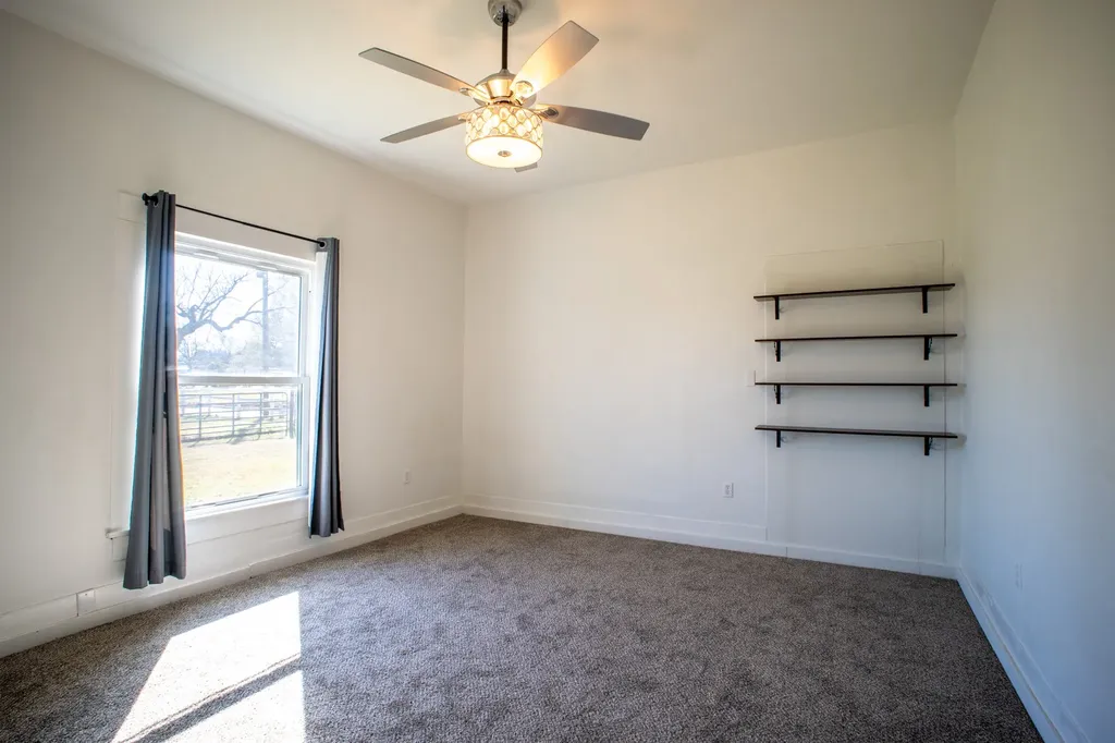 108 S Avenue C Wortham TX 76693