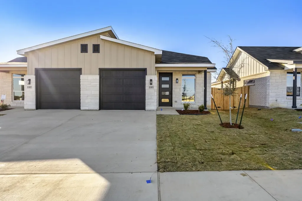 1315 Lone Pine Way Killeen TX 76543