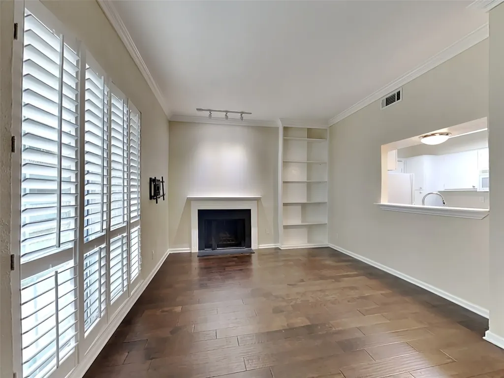 2907 Shelby Avenue Dallas TX 75219