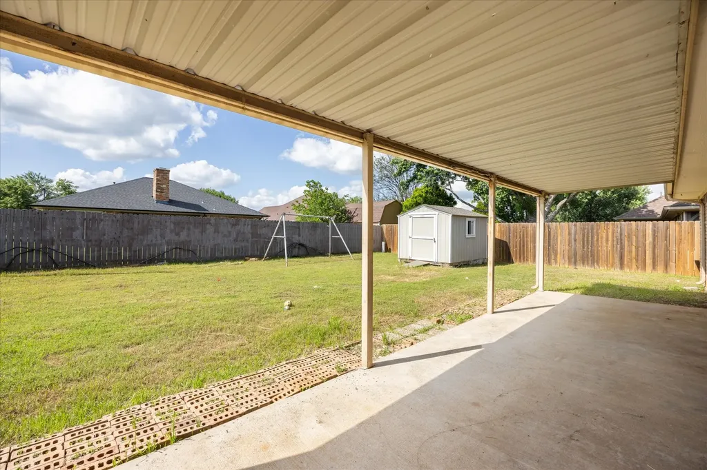 1526 Berry Patch Lane Granbury TX 76048