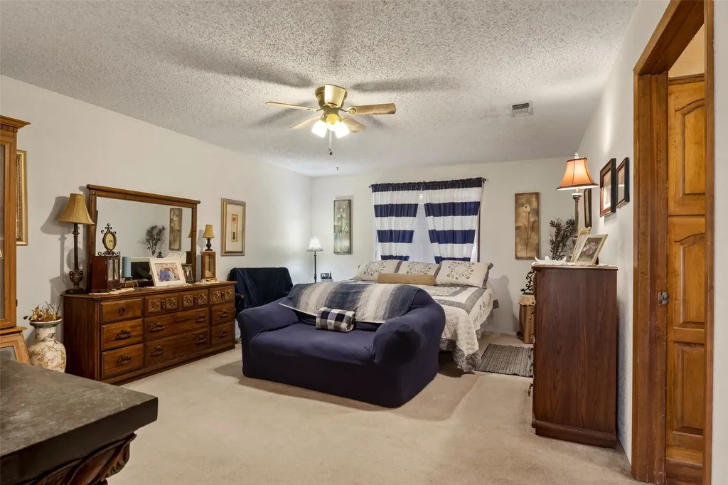 12869 Us Highway 259 N Omaha TX 75571