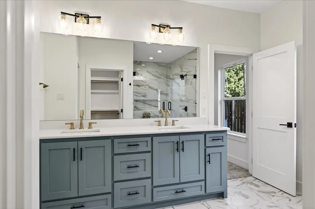 114 Castlewood Road Enchanted Oaks TX 75156