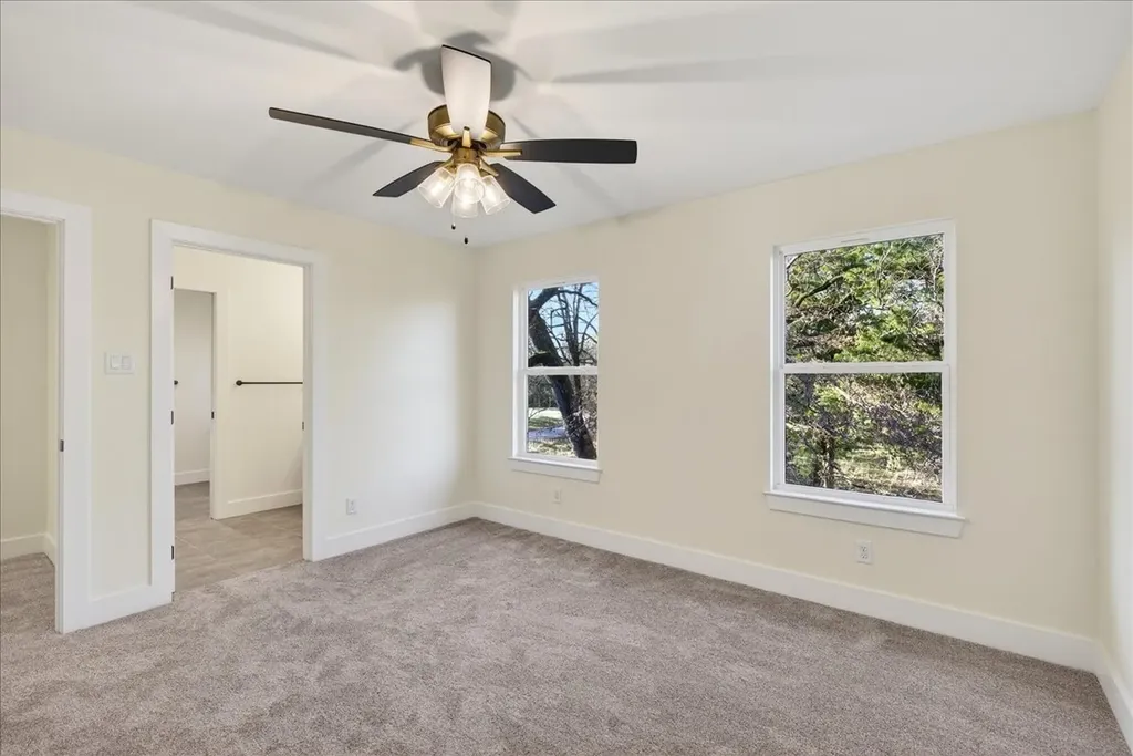 114 Castlewood Road Enchanted Oaks TX 75156