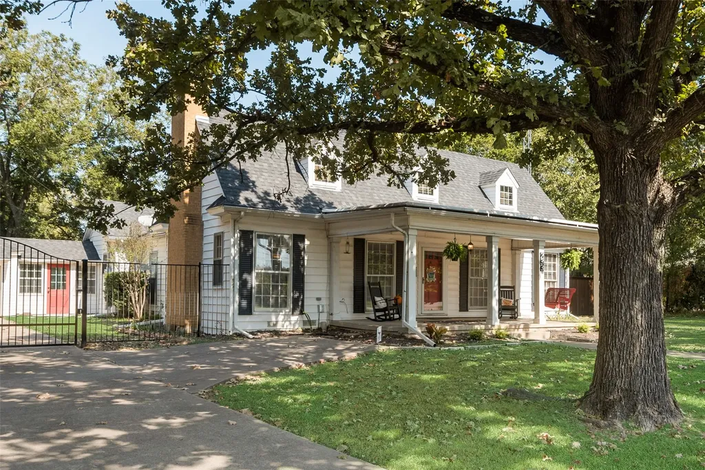 233 E High Street Wills Point TX 75169