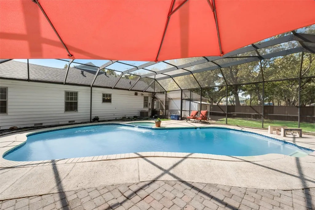 233 E High Street Wills Point TX 75169