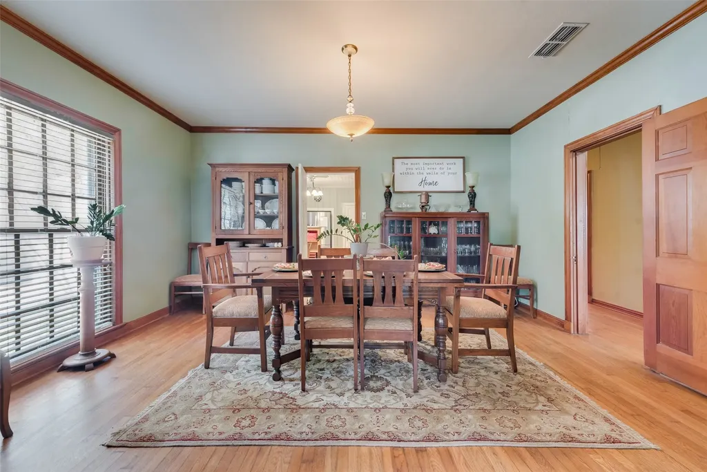 233 E High Street Wills Point TX 75169