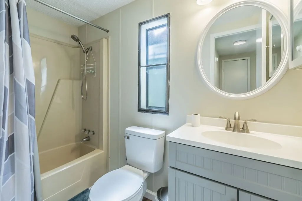 203 Harbor View Court Granbury TX 76048