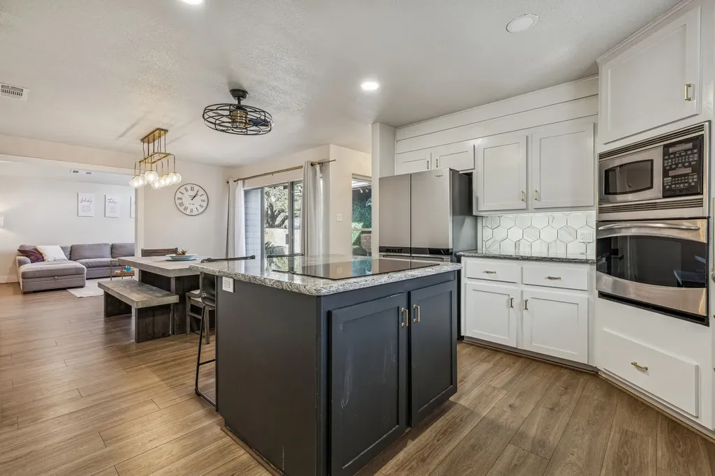 4512 Ranch View Road Fort Worth TX 76109