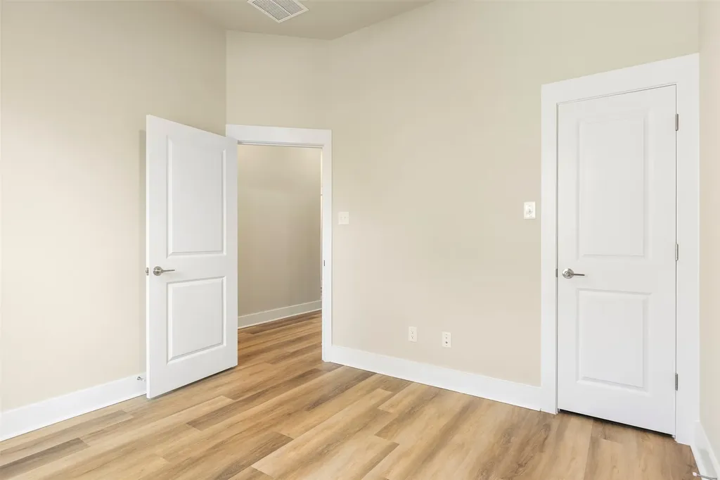 710 E Mcgee Street Sherman TX 75090