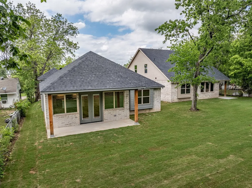 710 E Mcgee Street Sherman TX 75090