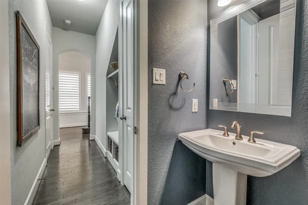10565 Plumwood Parkway Dallas TX 75238