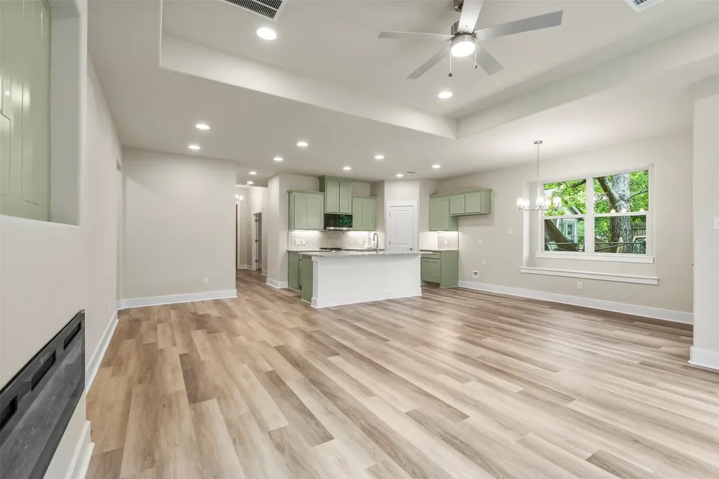 714 E Mcgee Street Sherman TX 75090
