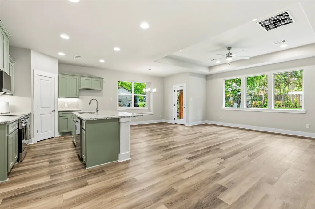 714 E Mcgee Street Sherman TX 75090