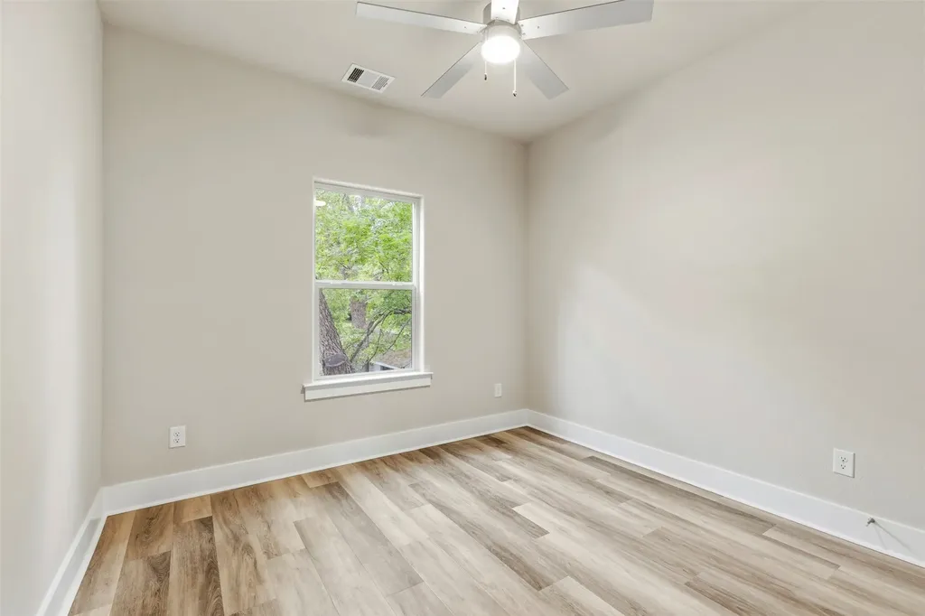 714 E Mcgee Street Sherman TX 75090