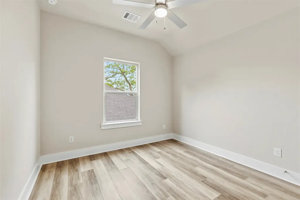714 E Mcgee Street Sherman TX 75090