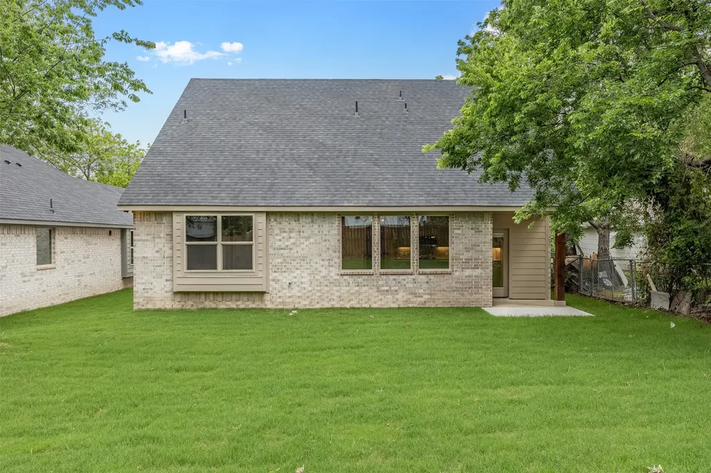 714 E Mcgee Street Sherman TX 75090