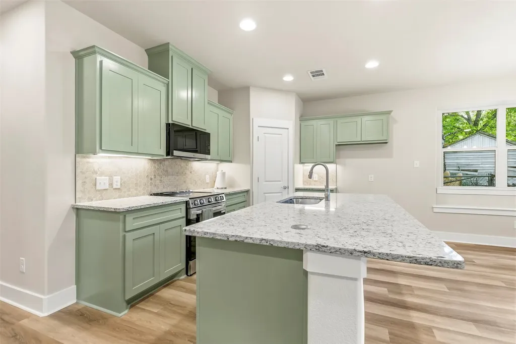 714 E Mcgee Street Sherman TX 75090