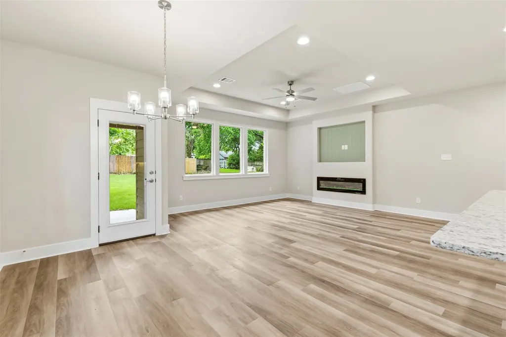 714 E Mcgee Street Sherman TX 75090