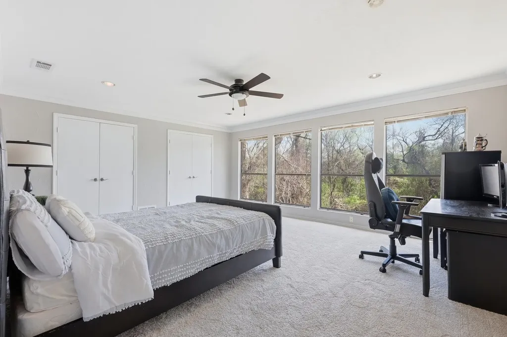 3718 Wooded Creek Drive Farmers Branch TX 75244