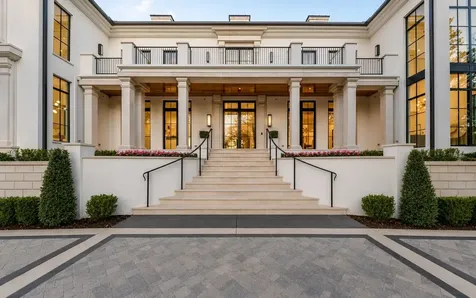 10010 Strait Lane Dallas TX 75229