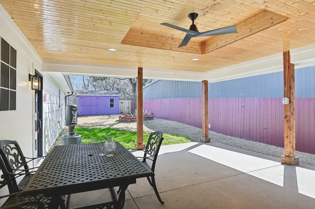 720 Calumet Avenue Cockrell Hill TX 75211