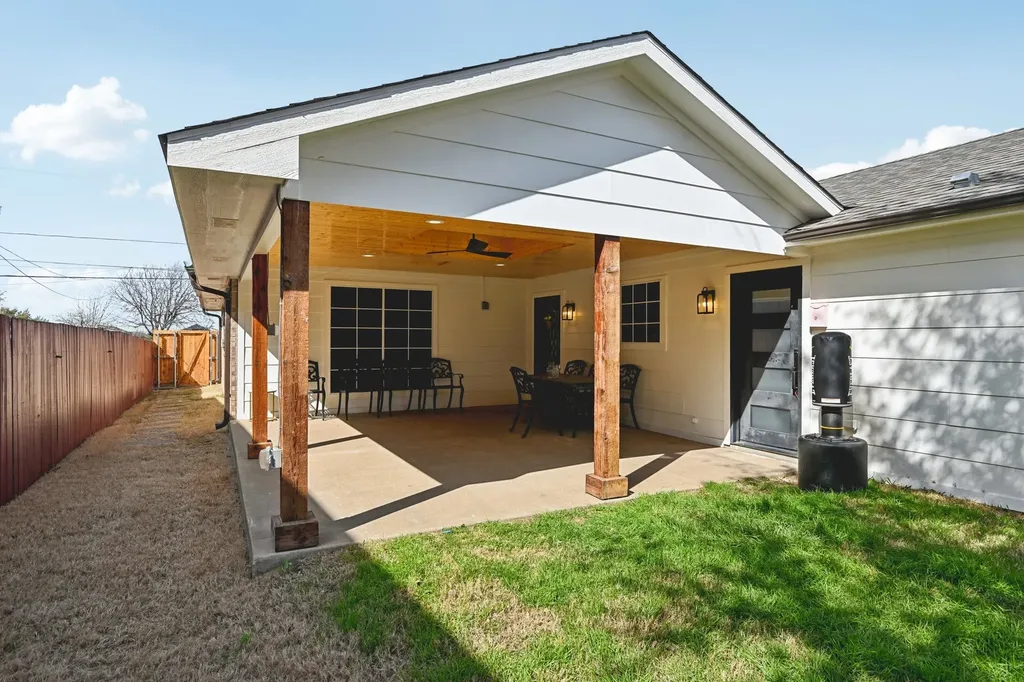 720 Calumet Avenue Cockrell Hill TX 75211