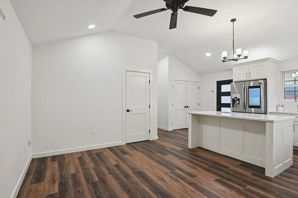 720 Calumet Avenue Cockrell Hill TX 75211