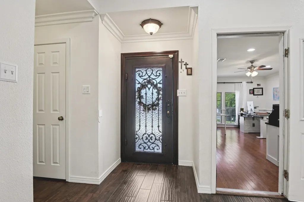 720 Calumet Avenue Cockrell Hill TX 75211