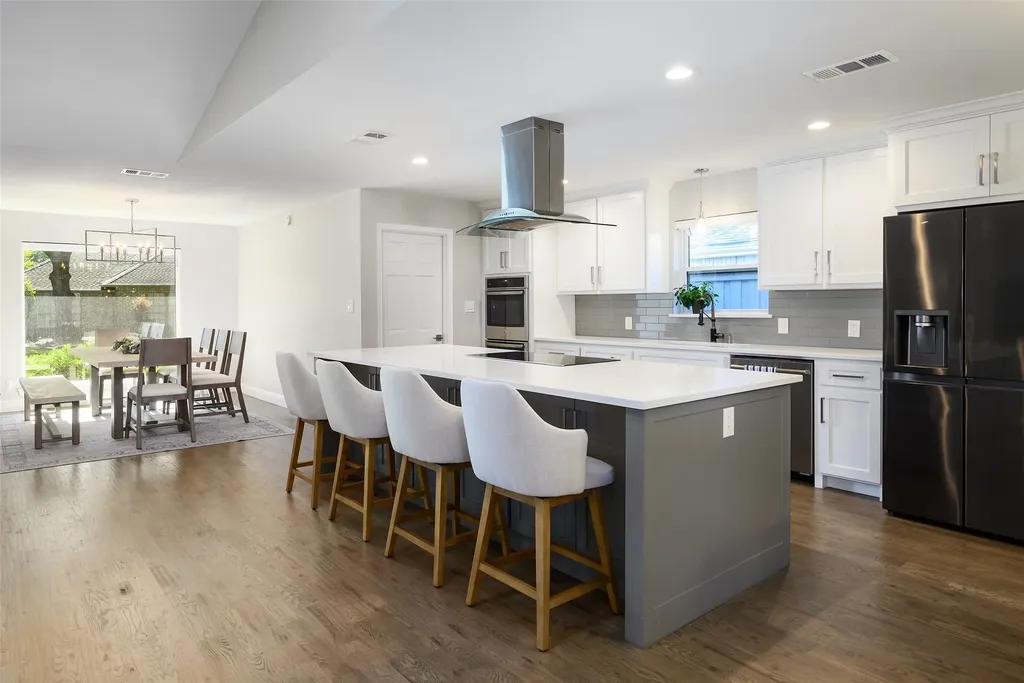 6639 Clearhaven Circle Dallas TX 75248