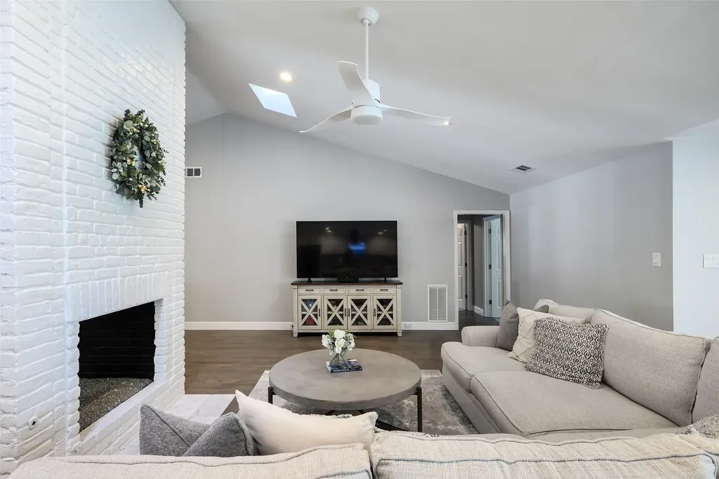 6639 Clearhaven Circle Dallas TX 75248